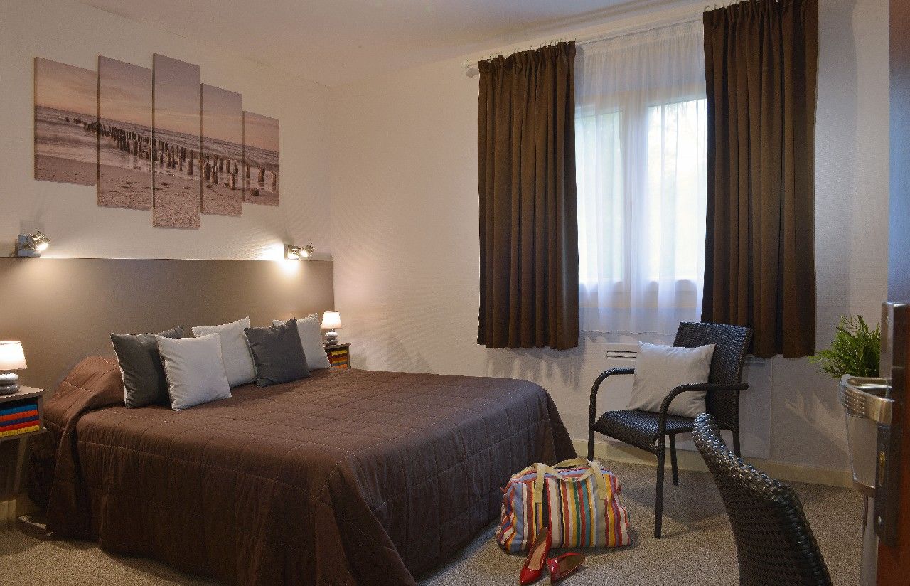 Logis Hotel Le Prieure Saint-Marcel  Экстерьер фото