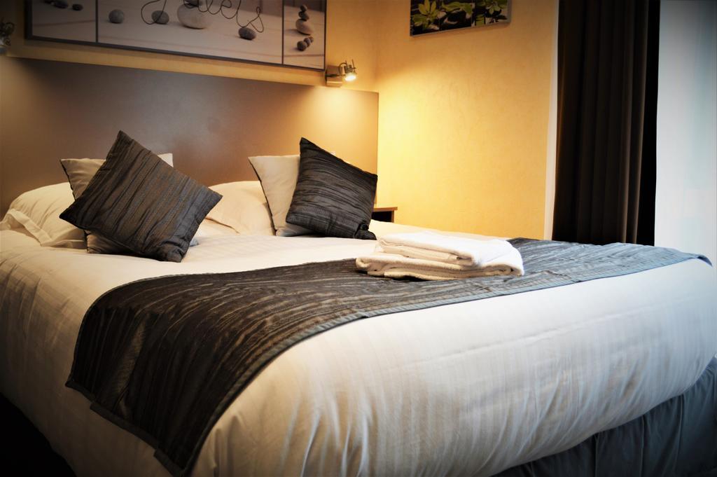 Logis Hotel Le Prieure Saint-Marcel  Экстерьер фото